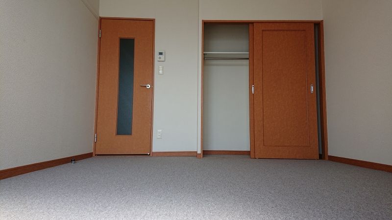 レオパレスレユール樹 居間