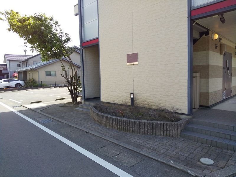 レオパレス白江 共用部分
