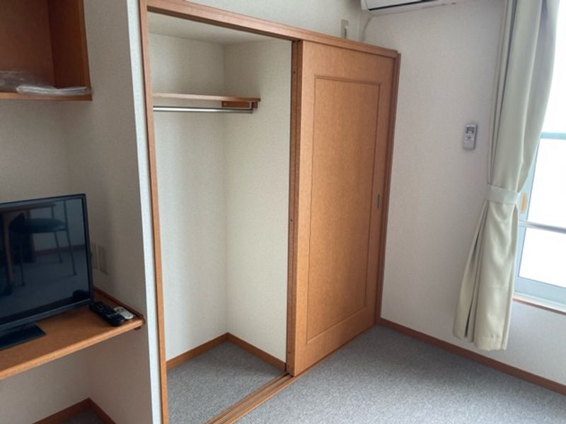 レオパレスすずらん 収納