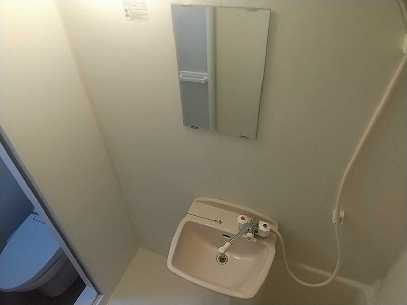 レオパレスいずみ 風呂