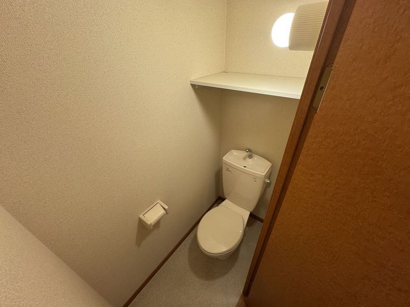 レオパレスグルヌーユ トイレ