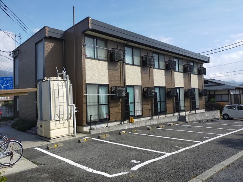 レオパレスパーシモン　Ｔ　Ａ 駐車場