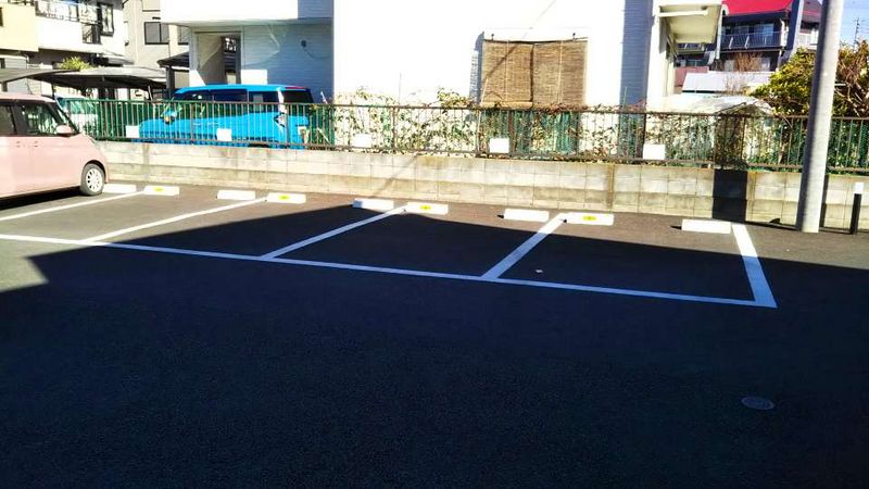 ミランダメゾン　コンフォール 駐車場