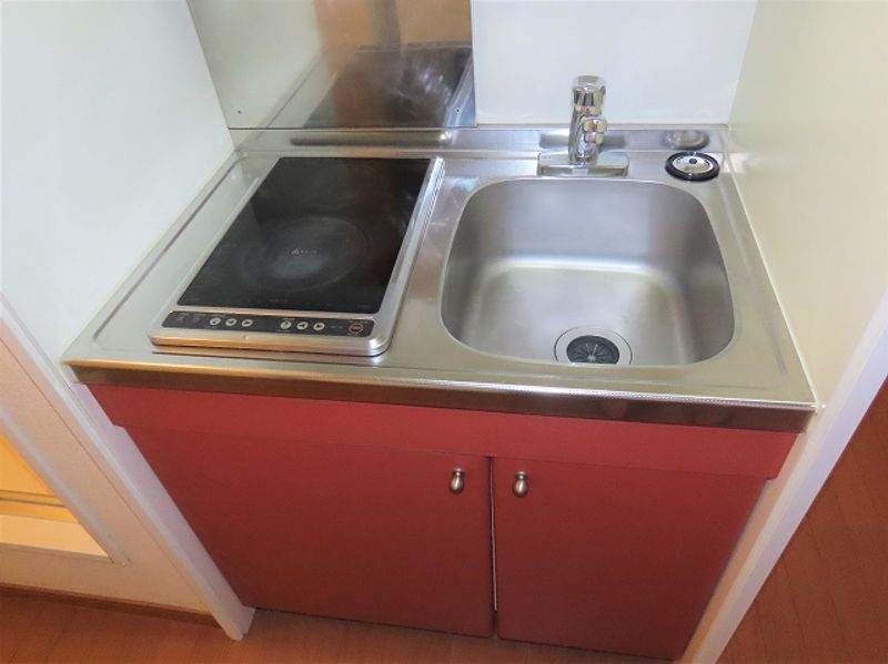 レオパレス中御所 キッチン