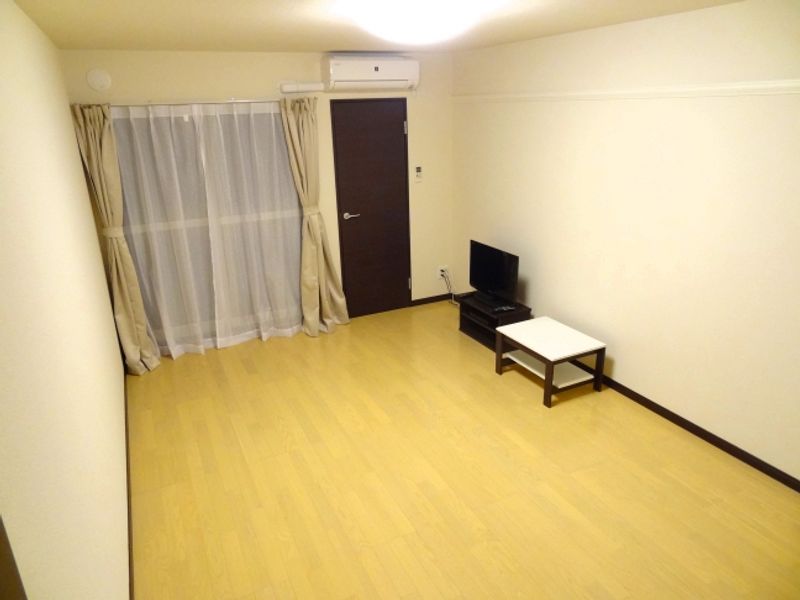 レオネクスト朝陽 居間