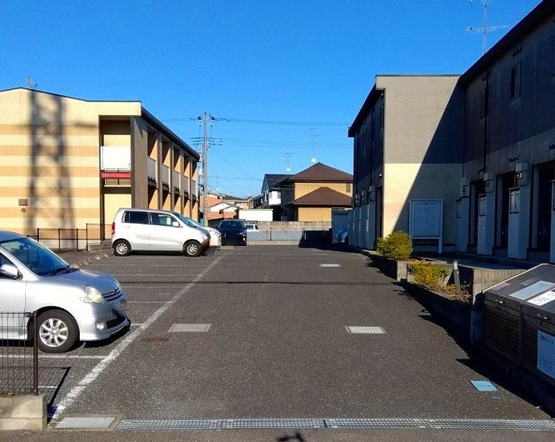 レオパレスプルンニー　Ｂ 駐車場