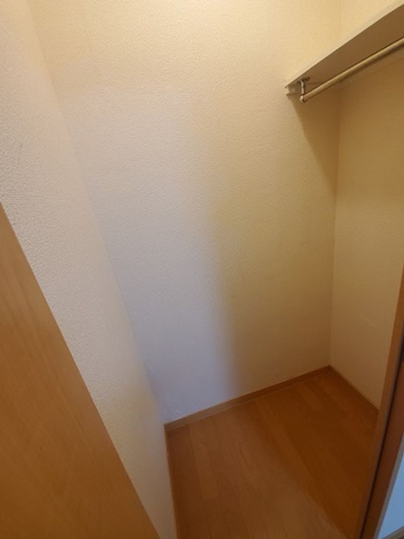 レオパレスＫＡＴＯＨⅢ 収納