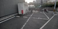 レオパレスシャルム宝 駐車場