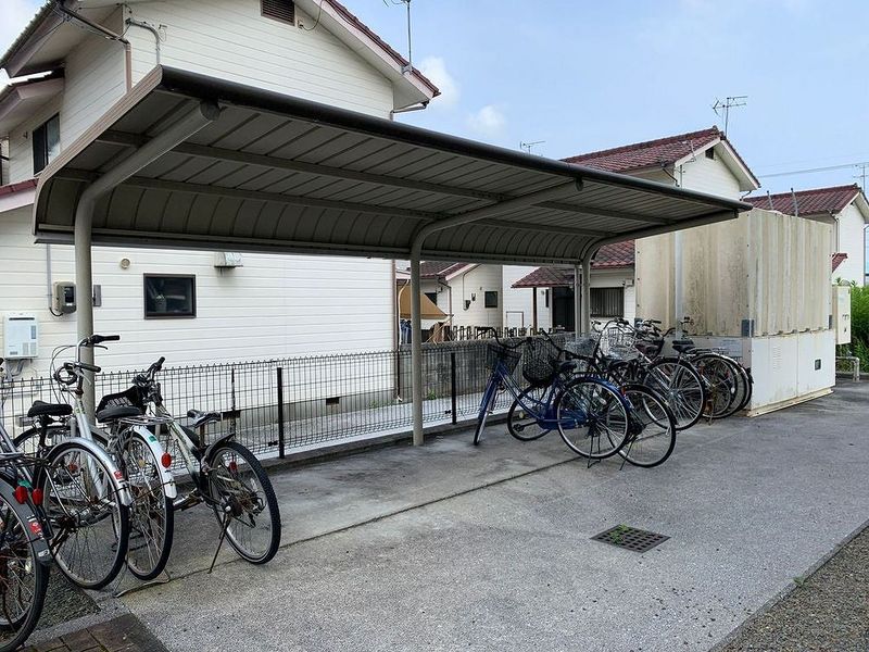 レオパレスＰＡＬＣＯＵＲＴ龍馬 共用部分