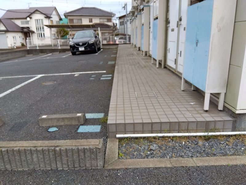 レオパレスエクセレント鹿嶋Ａ エントランス
