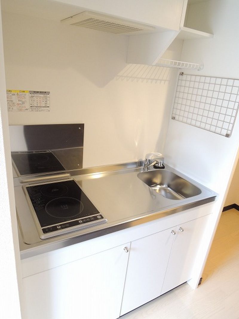 レオネクストクレストタウンＦ キッチン