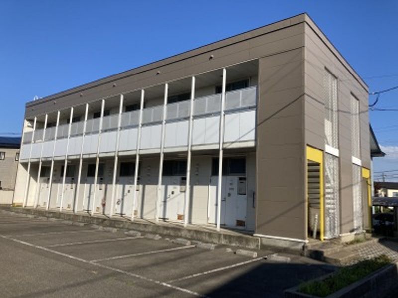 レオパレスシェソワ 外観