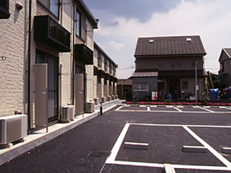 レオパレスラ　プリマヴェーラ 駐車場