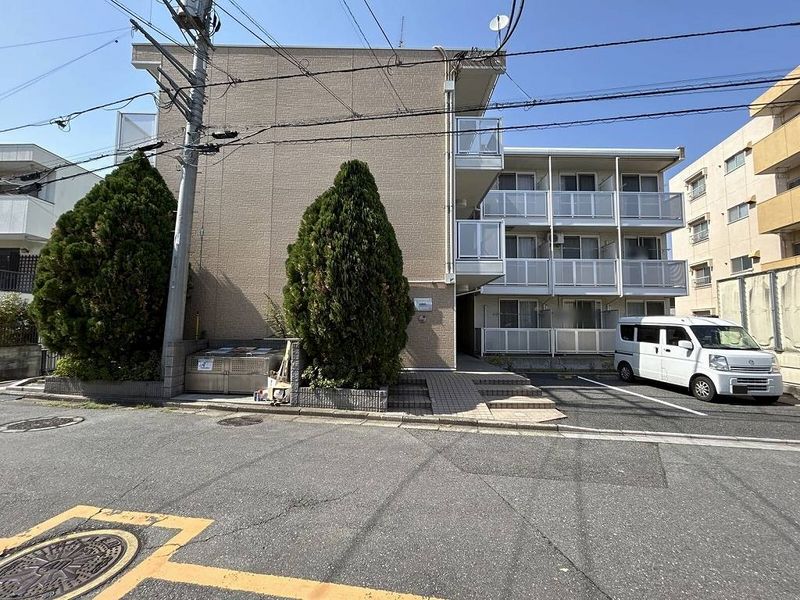 レオパレス嵯峨野 外観