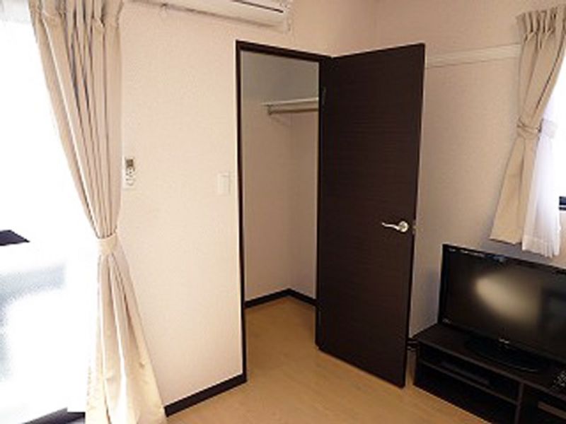 レオネクストアムローゾ 収納