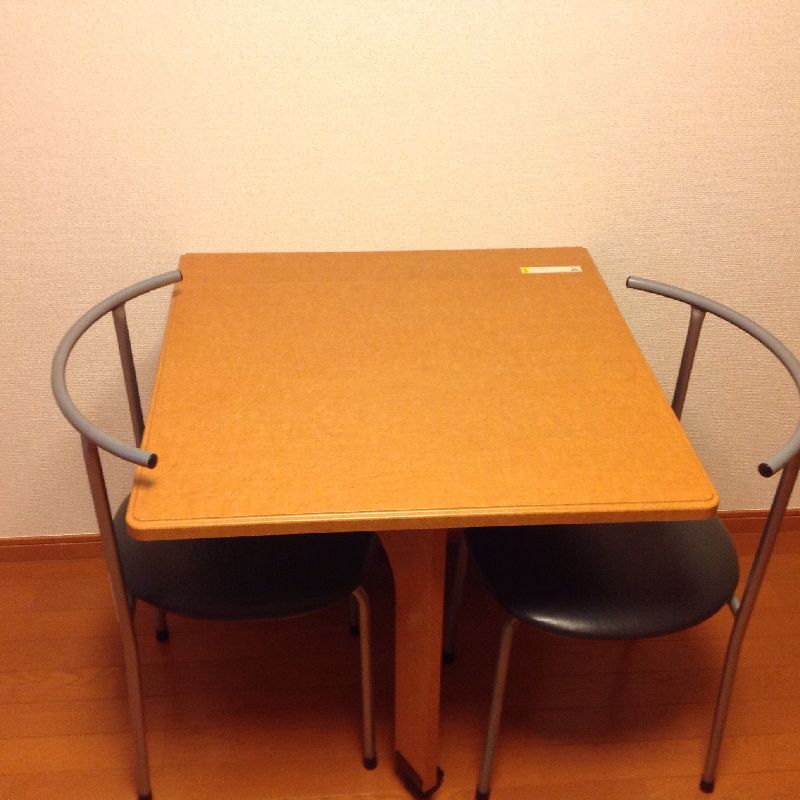 レオパレスウェストヒル 居間