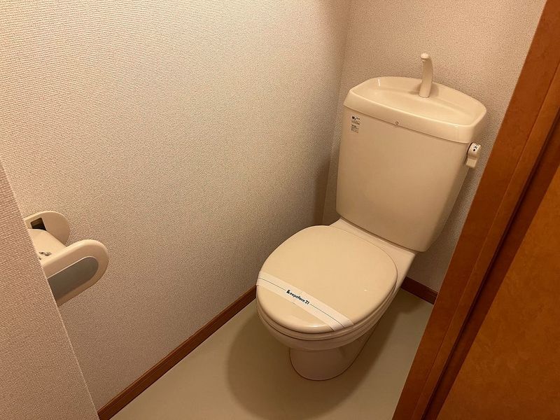 レオパレス又吉 トイレ