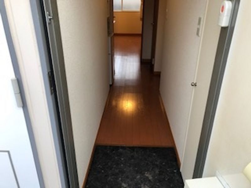 レオパレスＤｏｕ　Ｅ　Ｓｅｎ 玄関