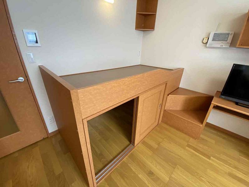 レオパレスおおむら 収納