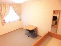 レオパレスエストレージャ２１ 居間