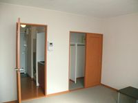 レオパレスラーナ 寝室