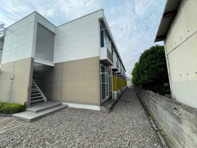 レオパレスホスタル山下 バルコニー