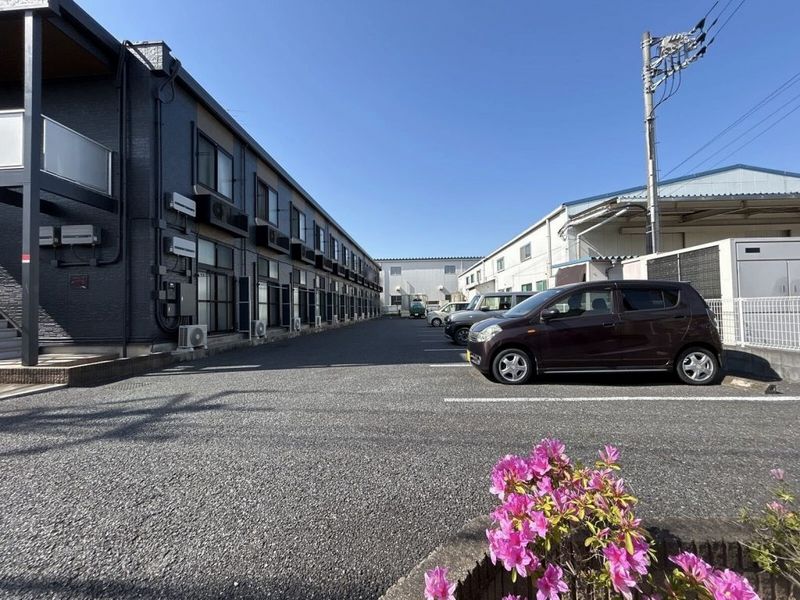 レオパレスソニックコート春日部 駐車場