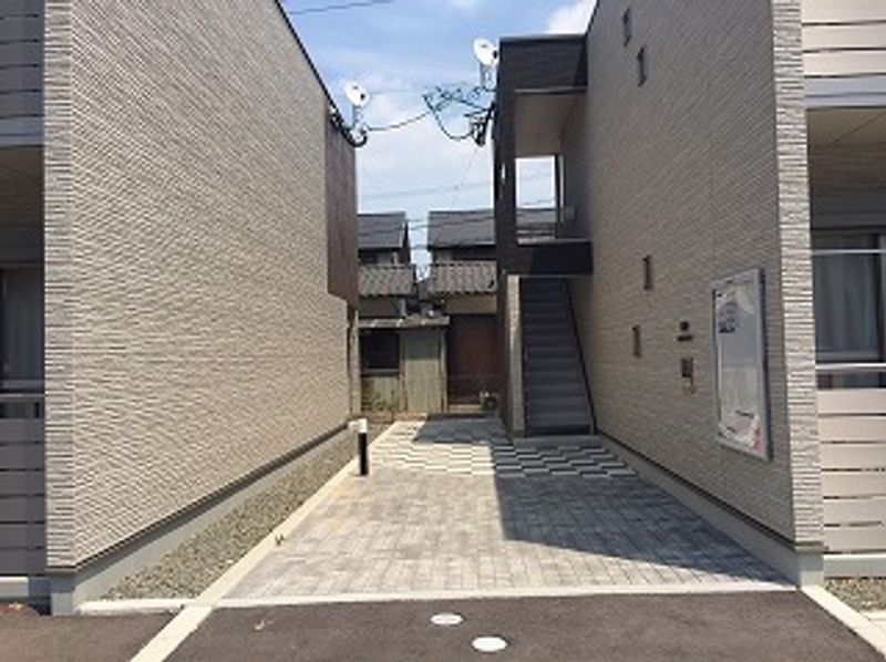 クレイノＨＡＲＵ エントランス