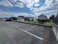レオパレスもえぎ 駐車場