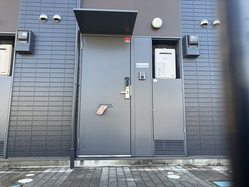 leopalace URBAN-HILLS Entrance