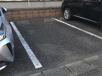レオパレスセジュールⅢ 駐車場