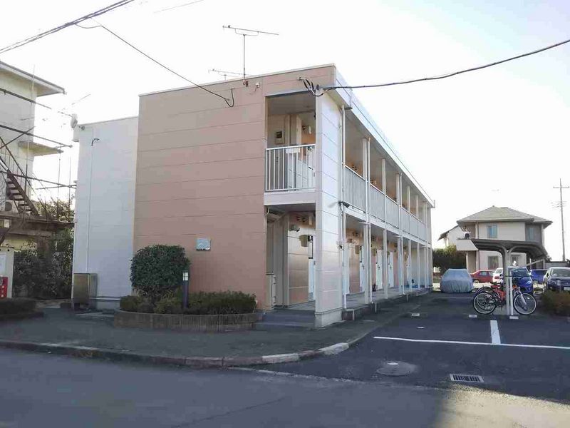 レオパレスサングリーン エントランス