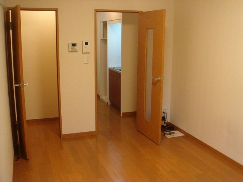 レオパレスグランドソレーユ 居間