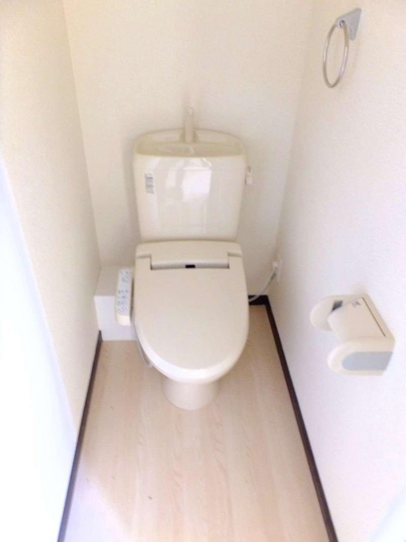 LEONEXT Charmant Toilet