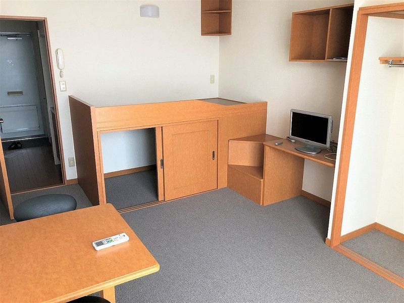 レオパレスアイズ 居間