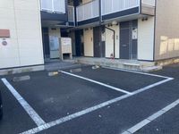 レオパレス天神 駐車場