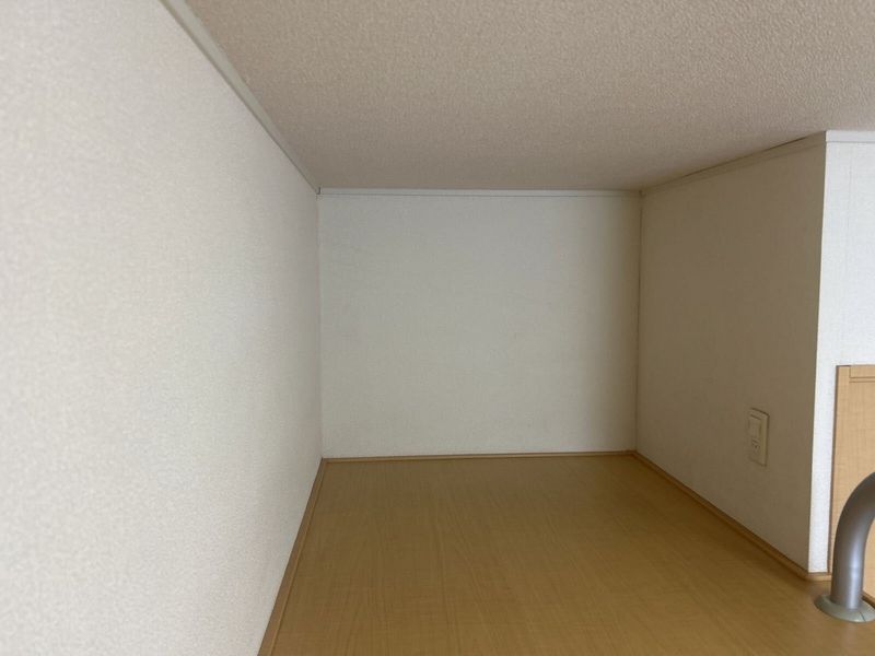 レオパレスア　ボンド その他