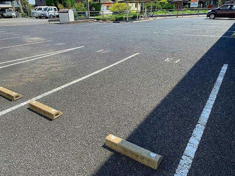 レオパレスＨＩＲＯ 駐車場
