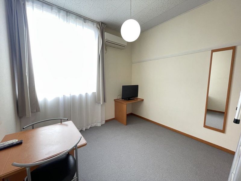 レオパレスステップｏｎｅ 居間