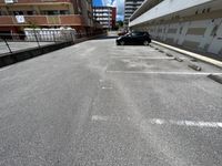 レオパレス白銀 駐車場