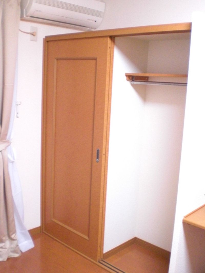 レオパレスあぶくま 収納