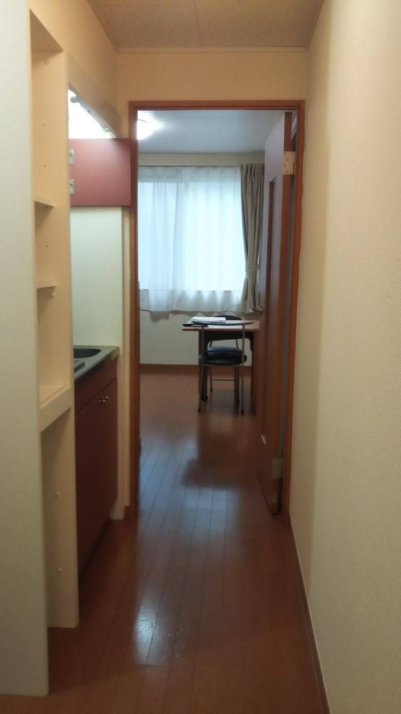 レオパレスハヅキ木更津 玄関