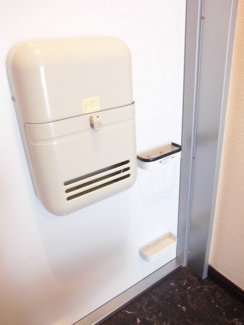 レオネクストオランジュ 玄関