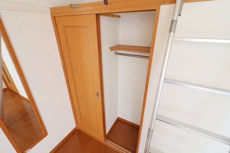 レオパレスヴォワール 収納