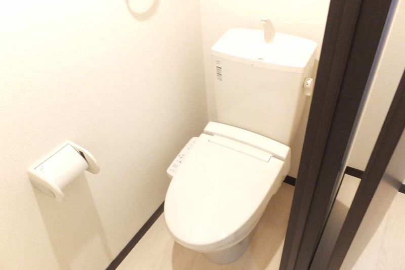 LEONEXT Excel II Nhà vệ sinh