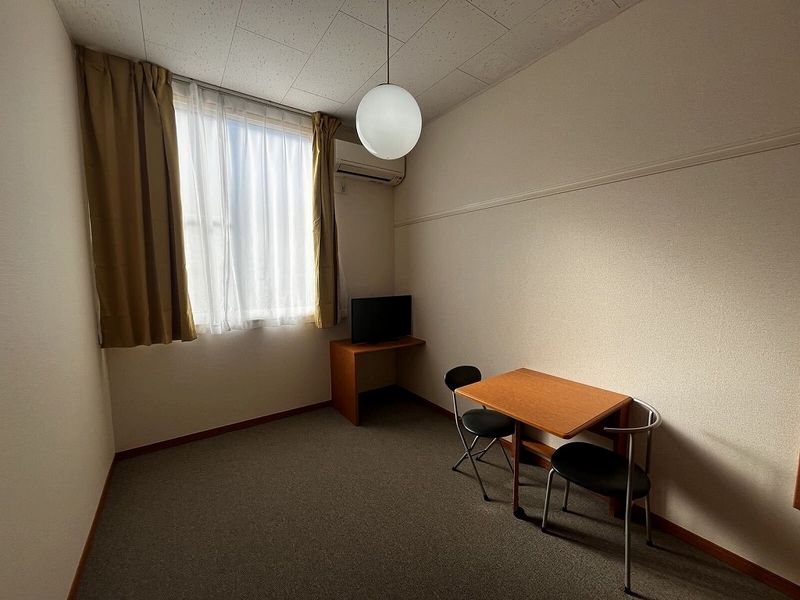 レオパレス野川パークサイド 居間