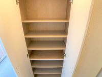 レオパレス上之園 収納
