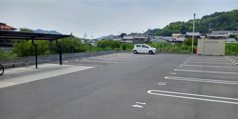 ミランダＳｕｎ 駐車場