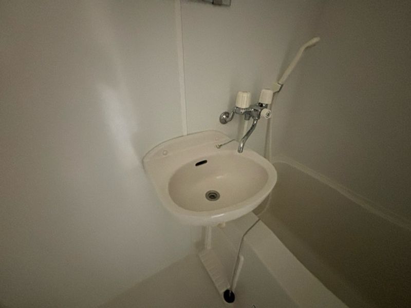 レオパレスエスペランサⅤ 洗面台
