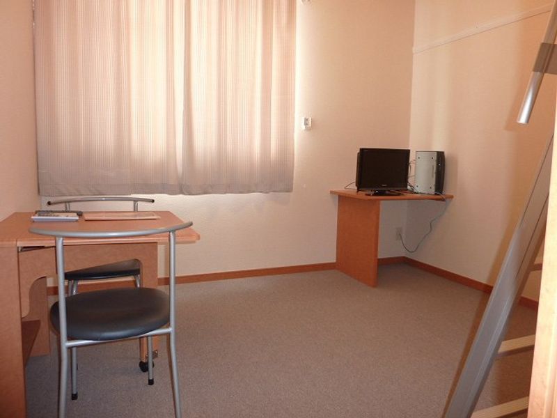 レオパレスエスポ 居間